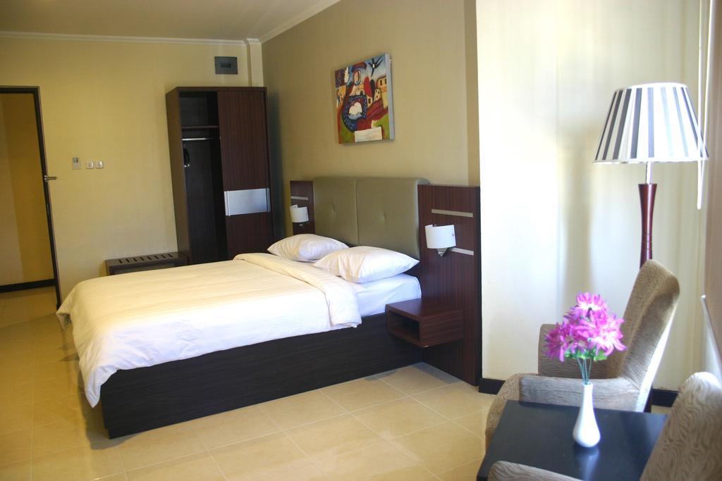 Royal Mamberamo Hotel Sorong Quarto foto
