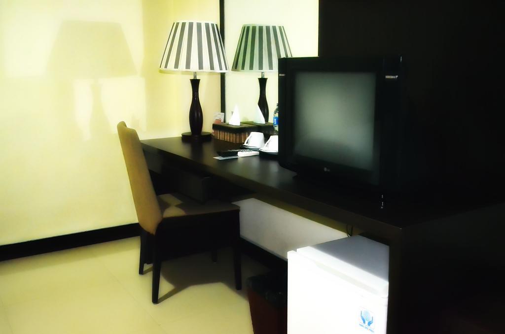 Royal Mamberamo Hotel Sorong Quarto foto
