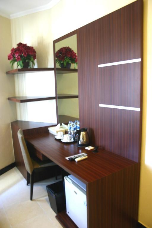 Royal Mamberamo Hotel Sorong Quarto foto