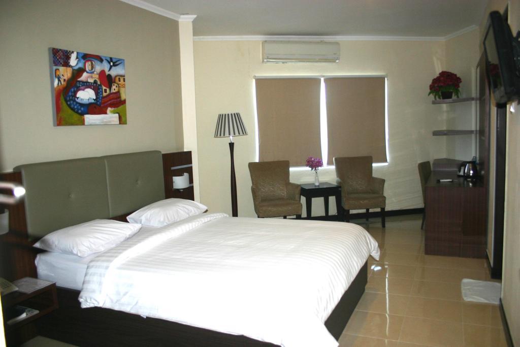 Royal Mamberamo Hotel Sorong Quarto foto